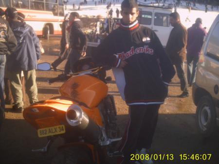 awayli fin bari tmche al l9law..........?