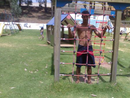 wal l3adaw had lhabs mchi chrali